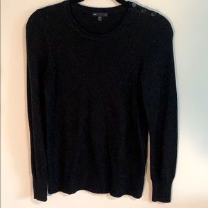 Black GAP sweater